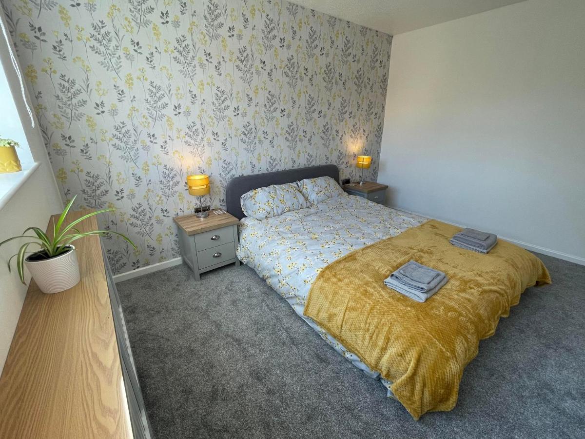 Leominster 3 Bedroom House Parking Garden Private المظهر الخارجي الصورة
